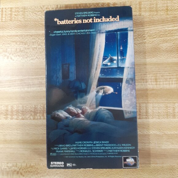 Batteries Not Included 1987 VHS Jessica Tandy Steven Spielberg Scifi Family Cult - Picture 1 of 8